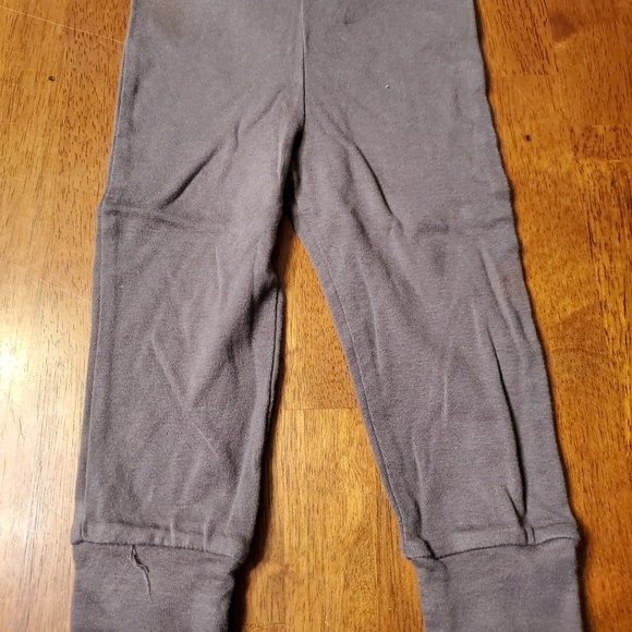 24 Month - Mixed Brand Bodysuits  and Pants - 24 C - Picture 5 of 8